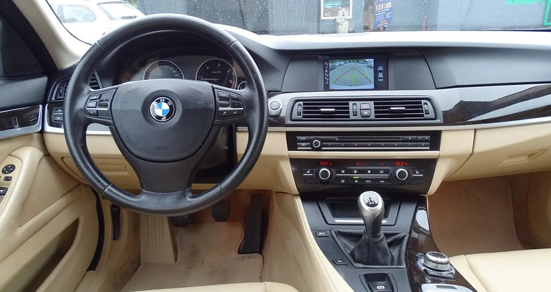 BMW Seria 5 cena 45900 przebieg: 244000, rok produkcji 2011 z Kock małe 301
